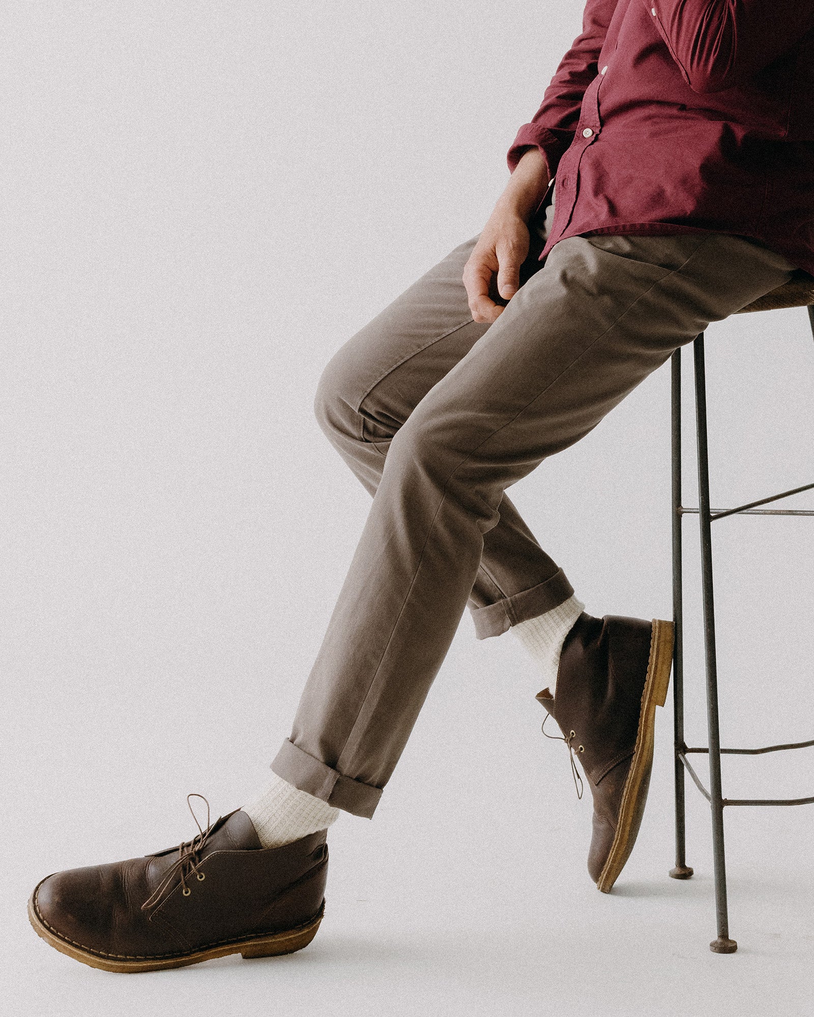 The Slim Foundation Pant in Organic Espresso - Image 2